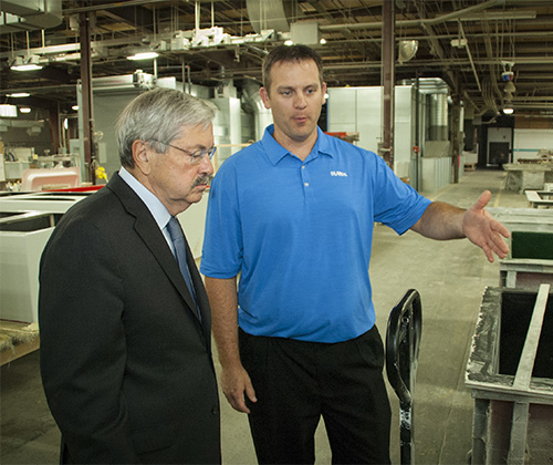 Governor Branstad tours the Altec Manufacturing Facility in Osceola, IA